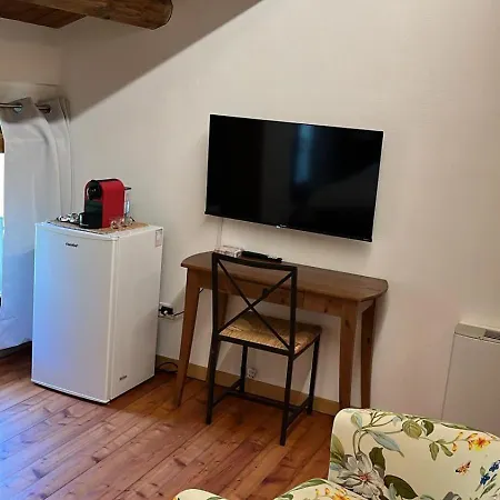 Pensión La Mela - Angolo Di Paradiso Oltre Le Mura 3*