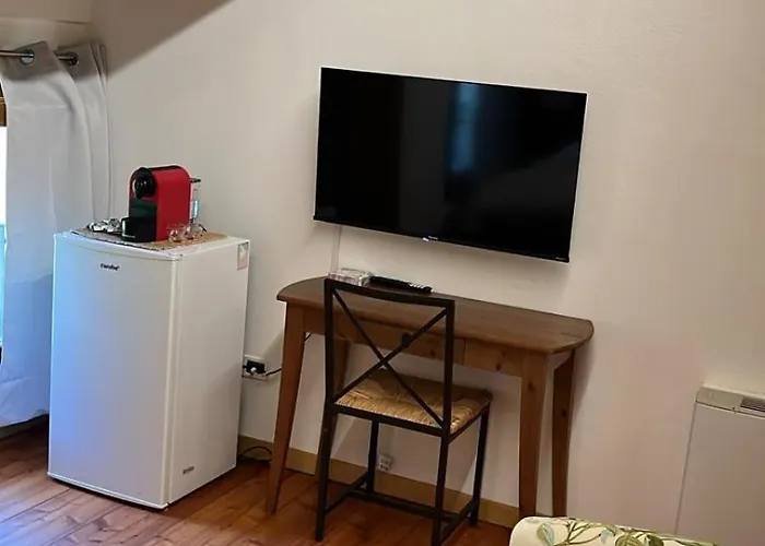 Pensionat La Mela - Angolo Di Paradiso Oltre Le Mura 3*